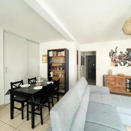 Joli T2 Climatisé Proche Centre Avec Parking Privé Et Loggia - - Fr-1-338-544 Sète