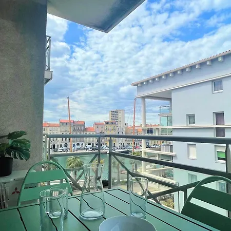 Joli T2 Climatisé Proche Centre Avec Parking Privé Et Loggia - - Fr-1-338-544 Apartamento